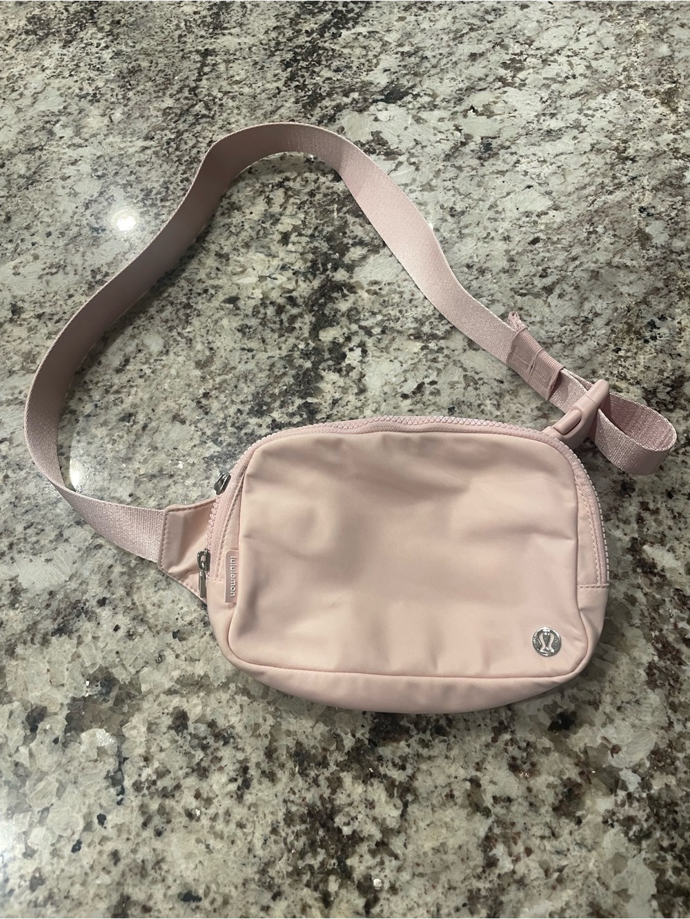 lululemon athletica everywhere belt bag large